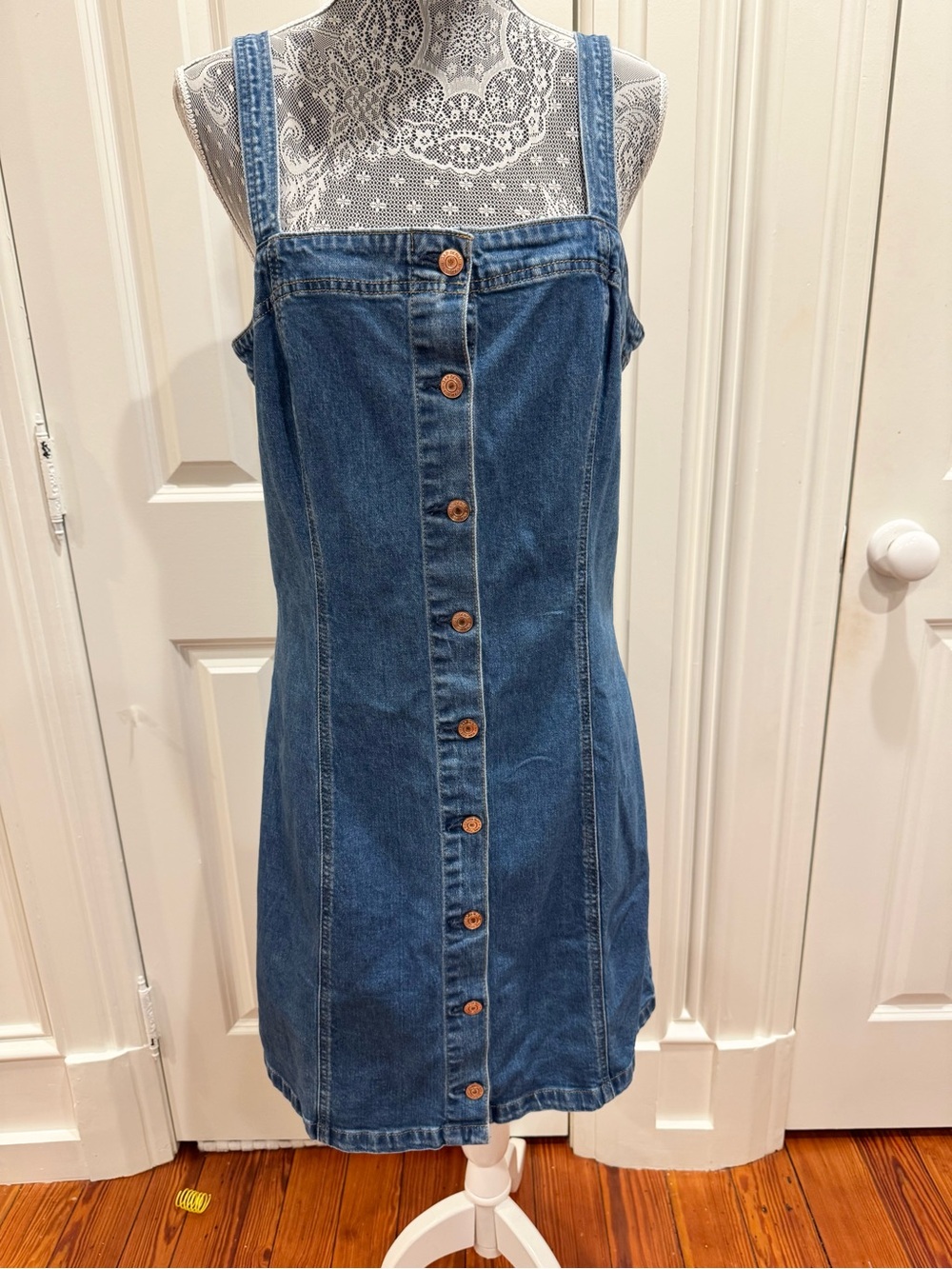 NEW GAP Button-Front Denim Mini Dress Sz. L Tall
Layering Piece Cottagecore